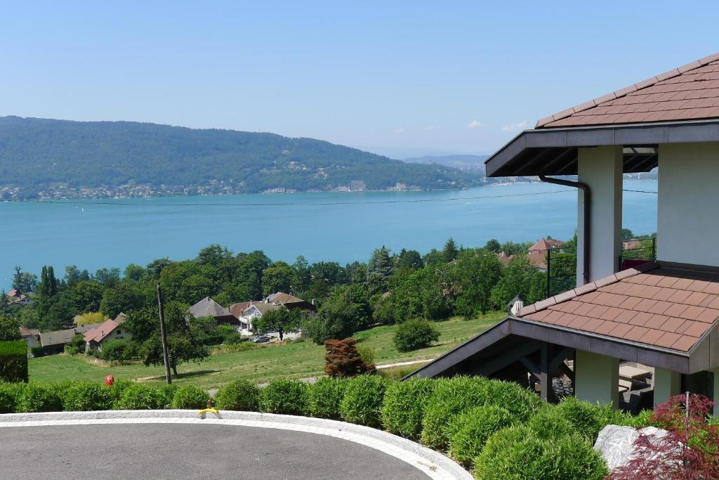 Le Clos Du Lac - Location De Chambres เวย์ริเยร์-ดู-ลัค ภายนอก รูปภาพ